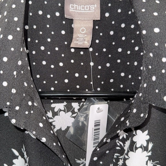 Chicos shirt blouse Black & White Floral Lightweight NEW - Picture 3 of 7